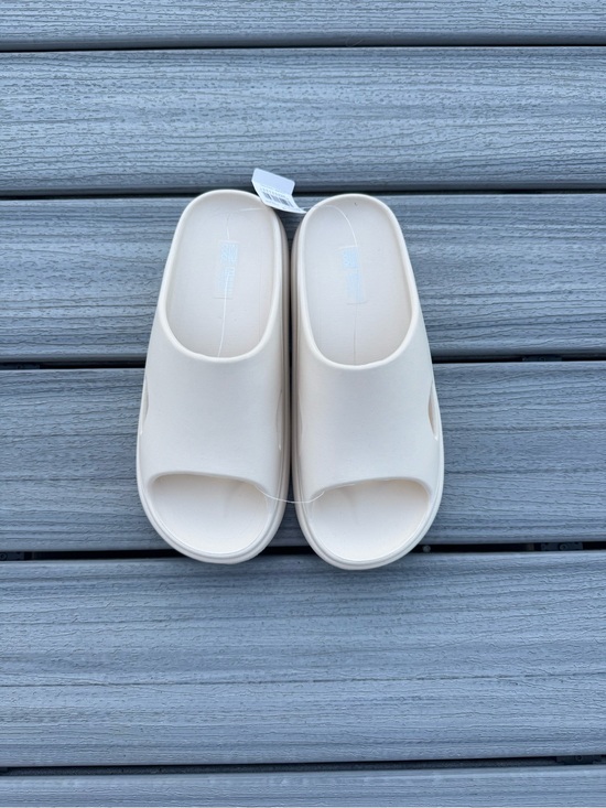 Shoes - Minimalist Cream Slip-On Foam Sandals